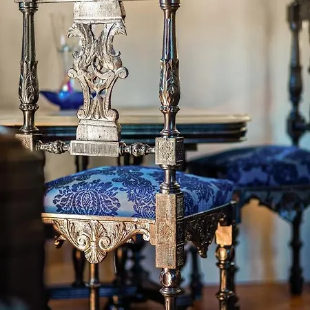 Hameau Du Chateau De Giverzac, Luxueuses *