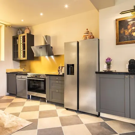 Hameau Du Château De Giverzac, Luxueuses Villa